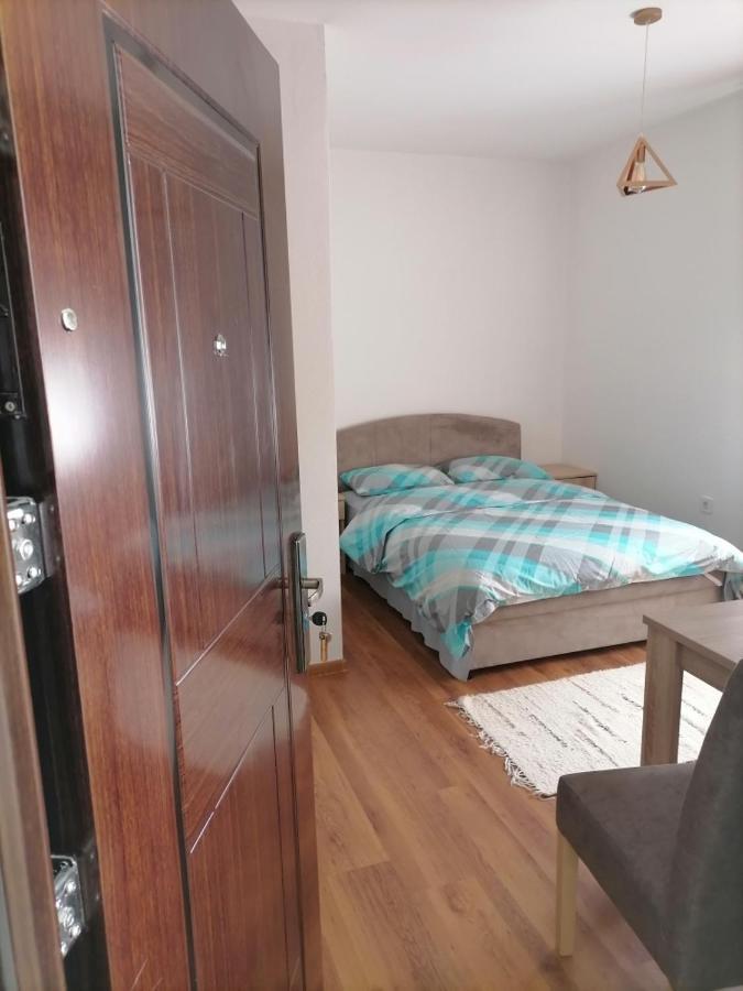Apartmani 15 Цетинє Екстер'єр фото