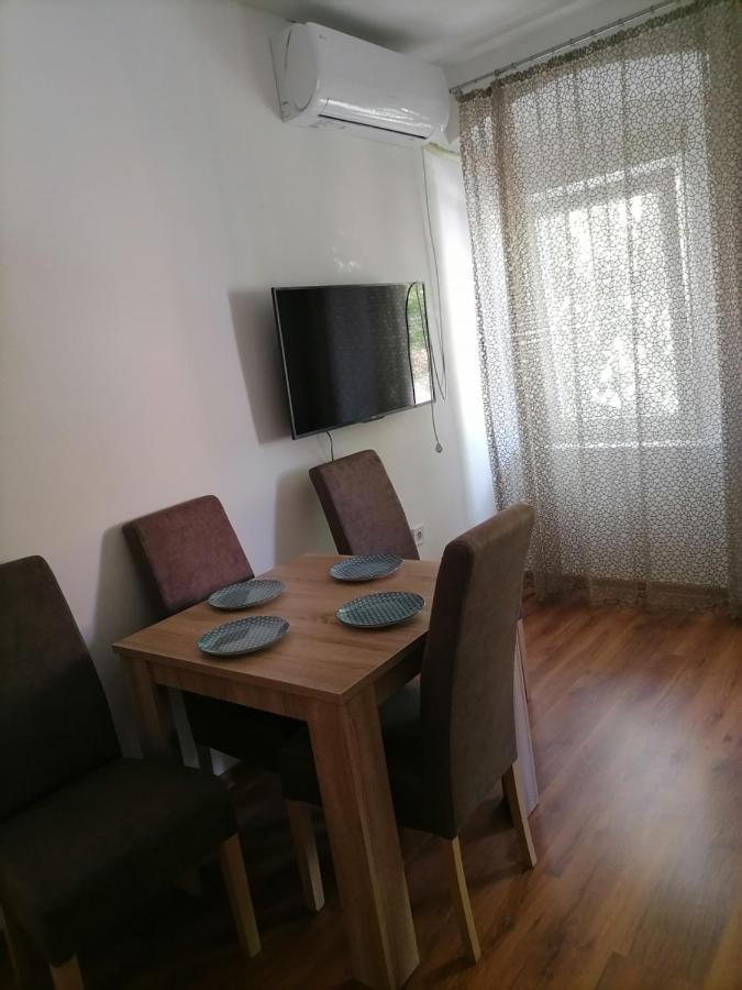Apartmani 15 Цетинє Екстер'єр фото